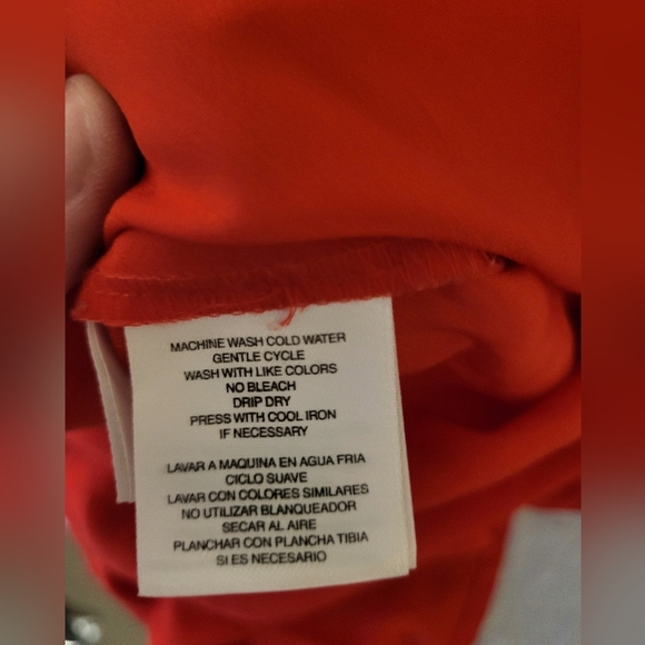 Anne Klein Red Blouse, Size Medium - Picture 5 of 6